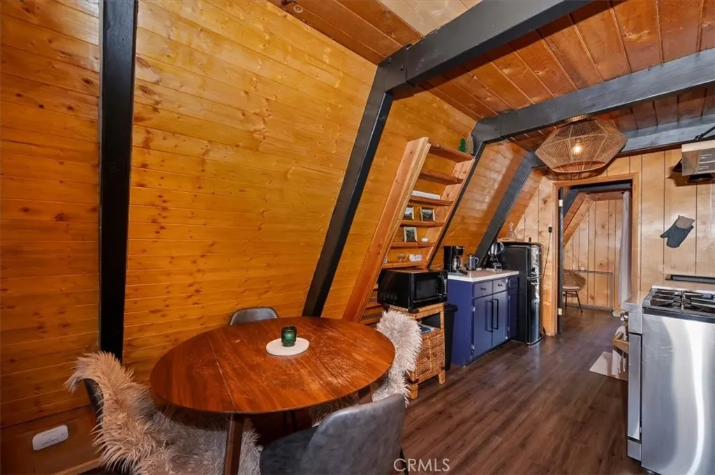 110 E North Shore Drive, Big Bear City, CA 92314 - Photo 5 of 17, Big Bear City, CA