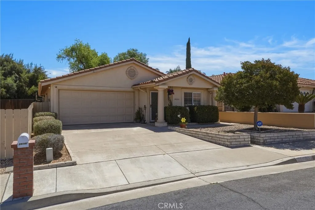 Menifee, CA 92585