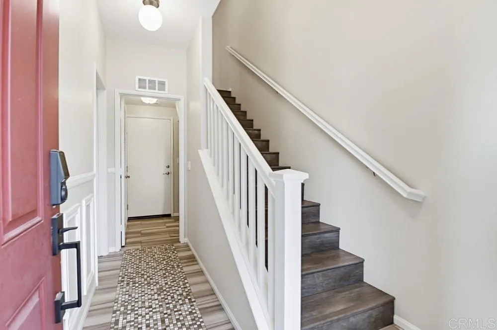 https://cdn.realtyfeed.com/cdn/127/306720517/06bd50f4d1bb0d4903414642d1881e90.webp