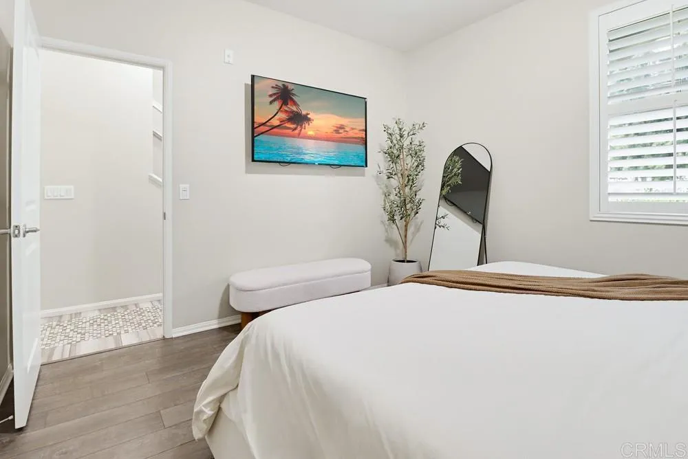 https://cdn.realtyfeed.com/cdn/127/306720517/8f8aa2020de4bbf99a159f917f3be9db.webp