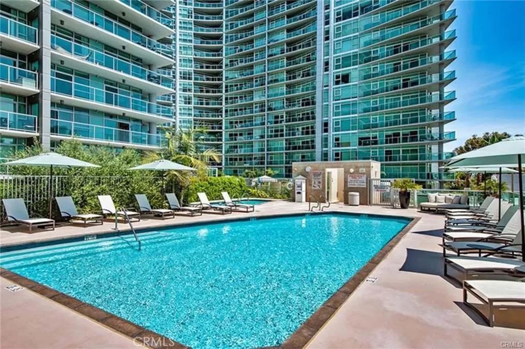13650 Marina Pointe Drive 1506