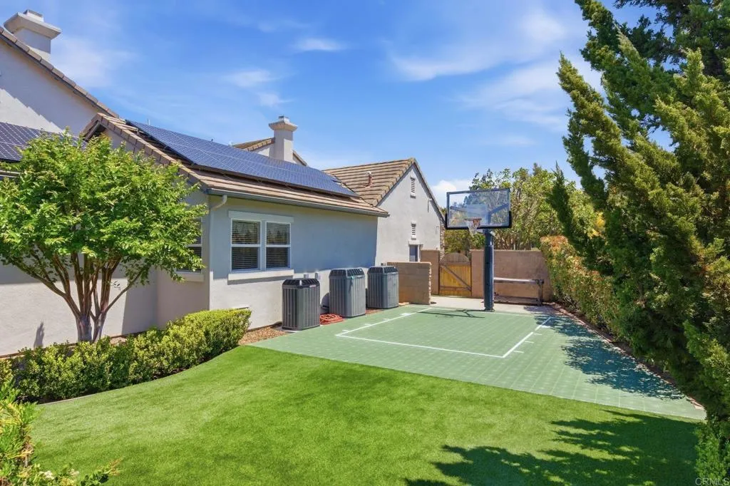 https://cdn.realtyfeed.com/cdn/127/306720602/180f5096c4d0fa2a9e6eda142437113d.webp
