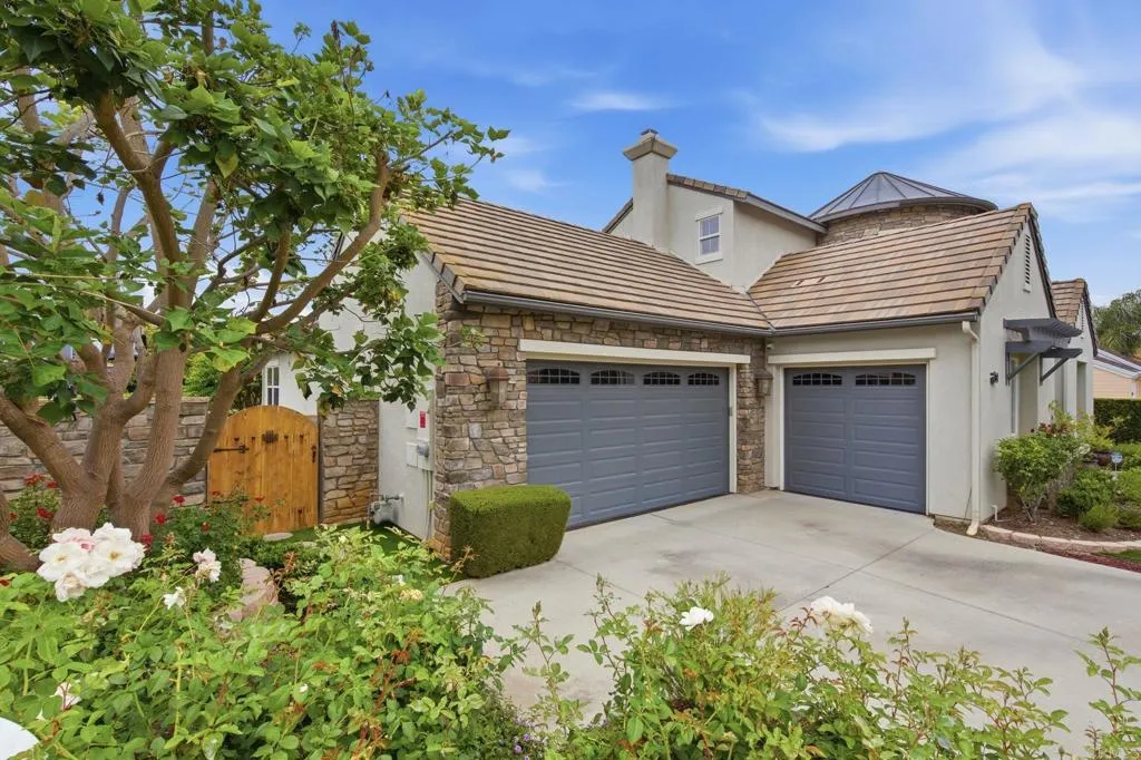 https://cdn.realtyfeed.com/cdn/127/306720602/1f21d87c3ebfe12e1e83d3cb6a08c692.webp