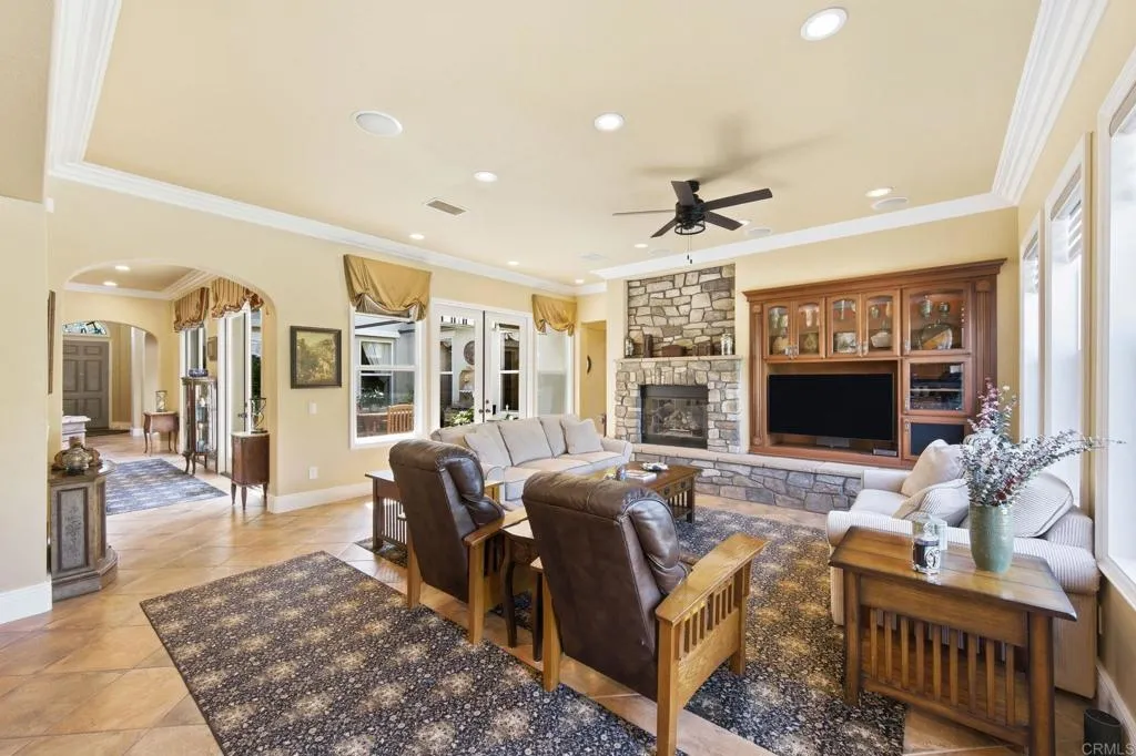 https://cdn.realtyfeed.com/cdn/127/306720602/338c2abe2c78a36da6a6a71ab49c2431.webp