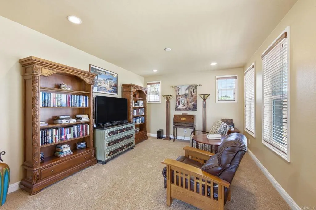 https://cdn.realtyfeed.com/cdn/127/306720602/448cfef2baa986c9df23149da1f88989.webp