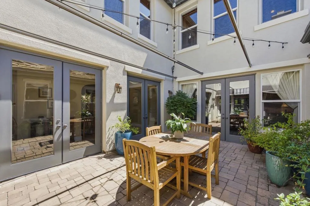 https://cdn.realtyfeed.com/cdn/127/306720602/bfd39e5b8b75690a0e10de6bc8ff304e.webp