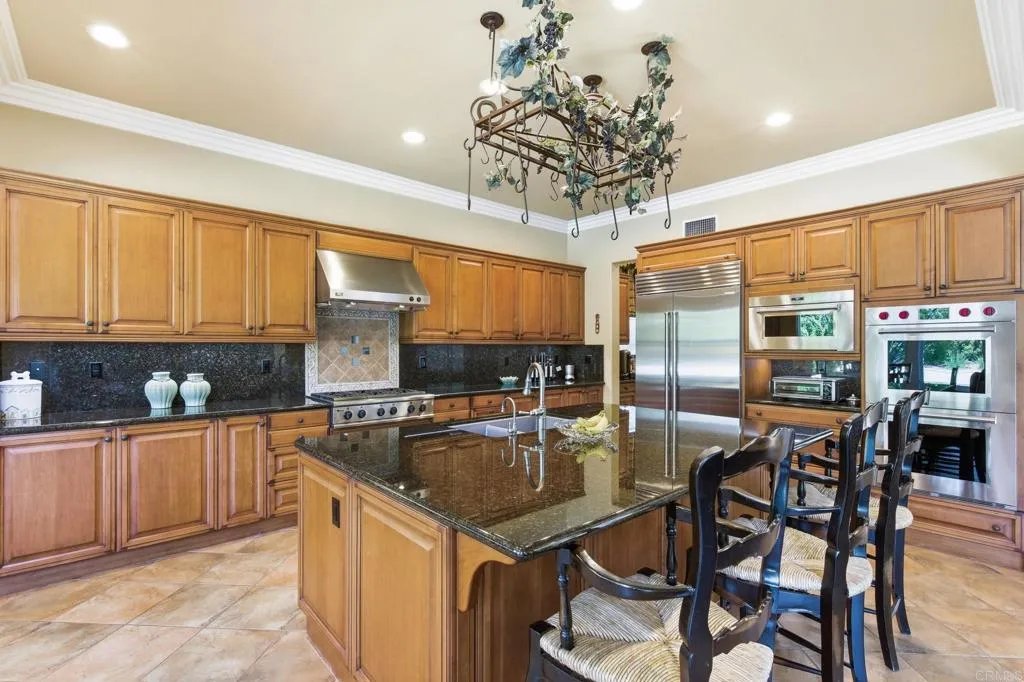 https://cdn.realtyfeed.com/cdn/127/306720602/cc5965d2e7ecbdd37501e4cecb211dff.webp