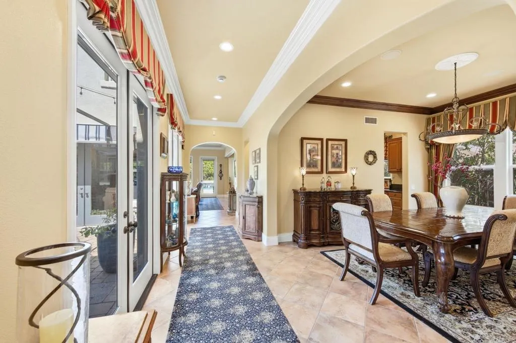 https://cdn.realtyfeed.com/cdn/127/306720602/ce2a46b277671265e55f8576af103c0b.webp