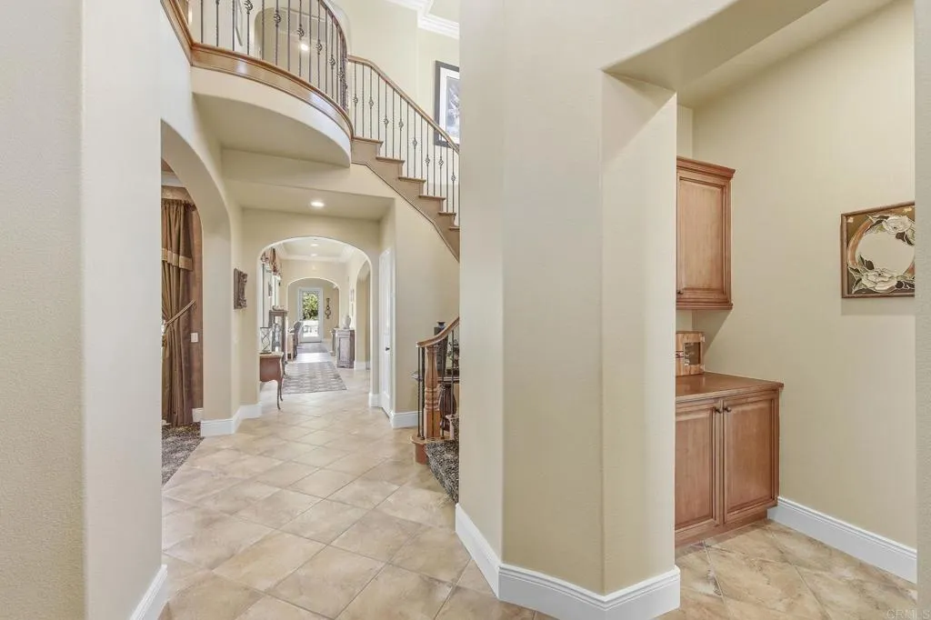 https://cdn.realtyfeed.com/cdn/127/306720602/dfa570310d3a7a79935ca30b024fb18f.webp