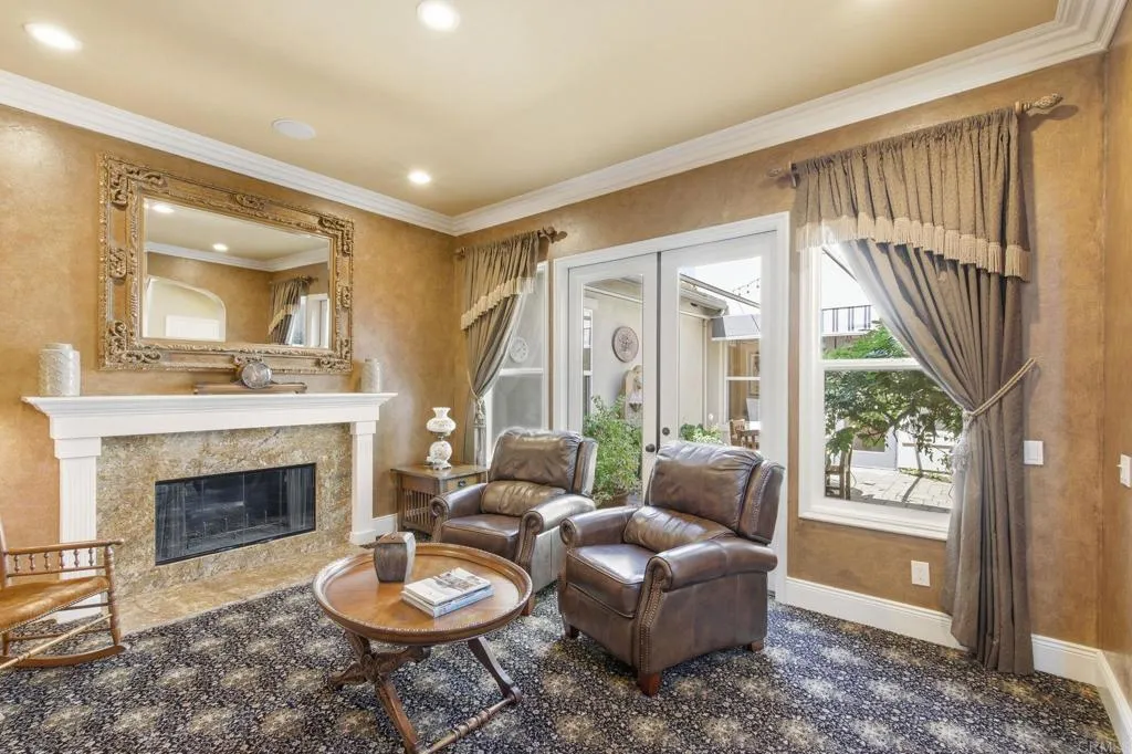 https://cdn.realtyfeed.com/cdn/127/306720602/f53025bfc0f548db56cf8606c49f420c.webp