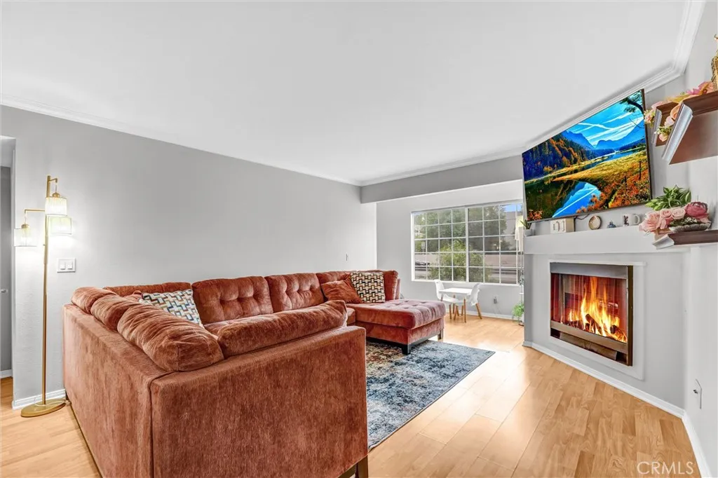 Woodland Hills, CA 91367
