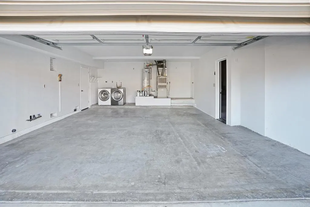 https://cdn.realtyfeed.com/cdn/127/306720673/01cb2b54024b8ca16e16da25b335ec7a.webp