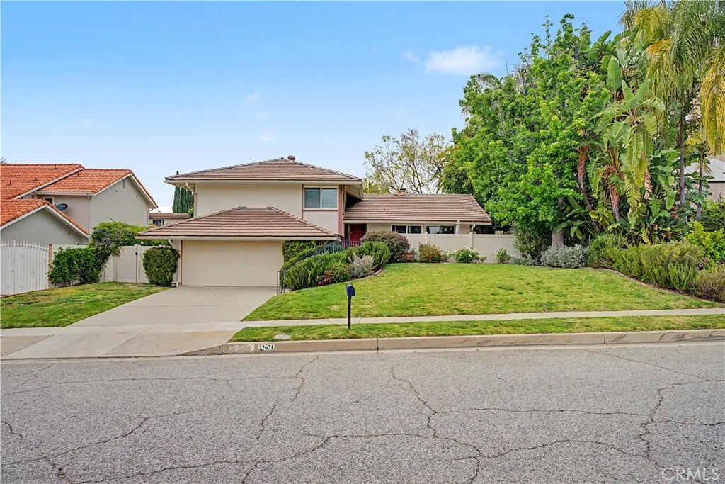 Calabasas, CA 91302