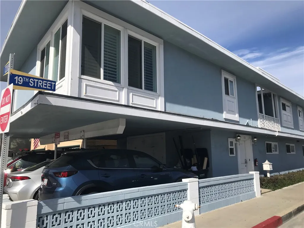 $750,000+ $750,000+