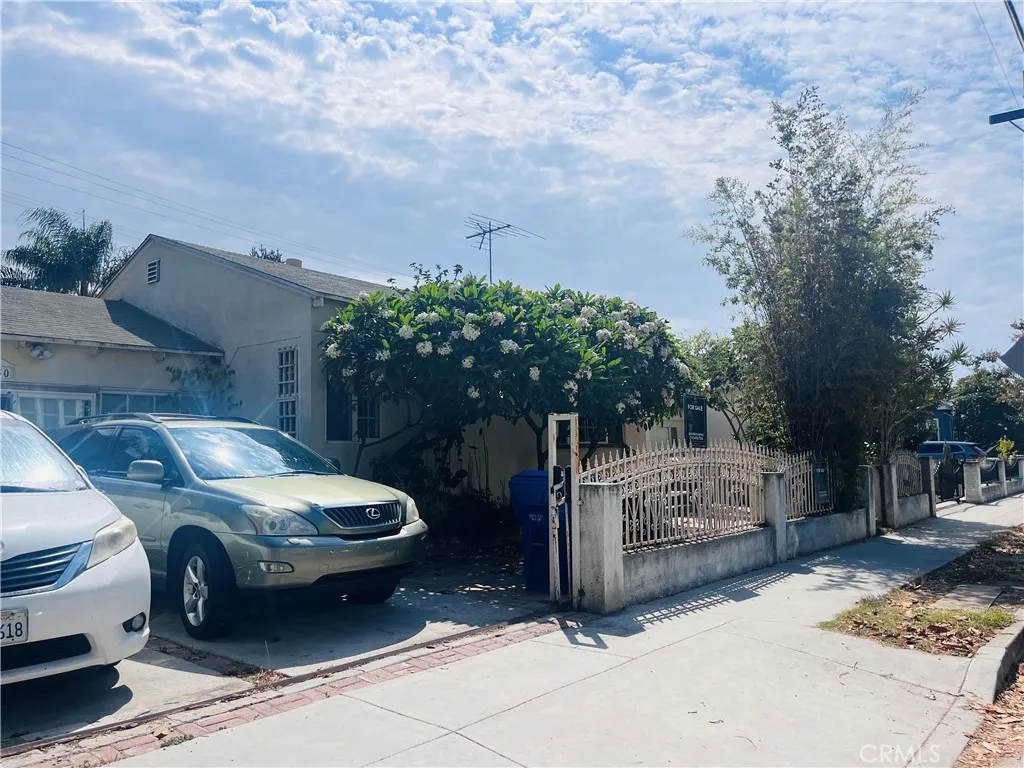 4130 Redwood Avenue, Los Angeles, CA 90066 - Photo 2 of 25, Los Angeles, CA