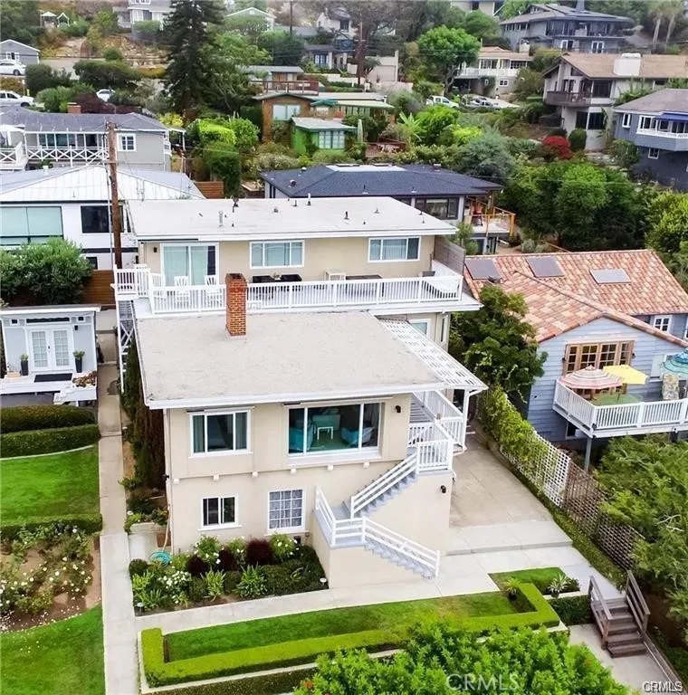$750,000+ $750,000+