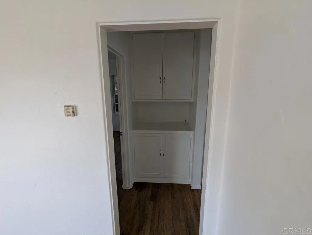 https://cdn.realtyfeed.com/cdn/127/306720791/2beb8465afcea3f5aebf139e38aaa46a.webp