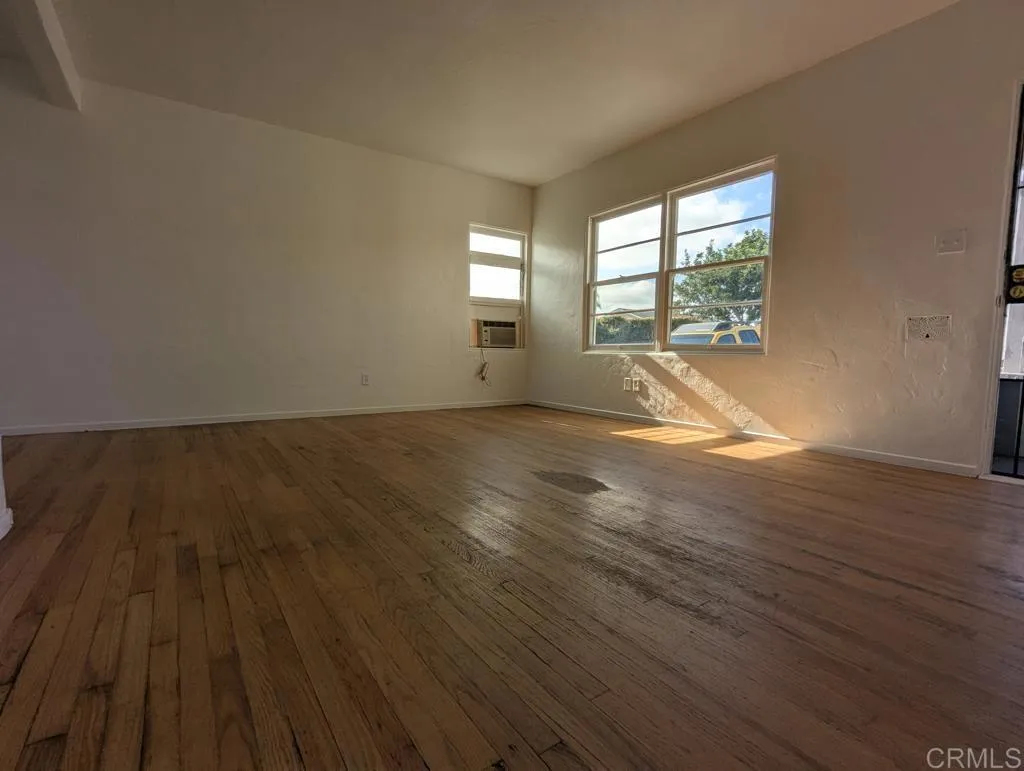https://cdn.realtyfeed.com/cdn/127/306720791/50f2a83c7ce39ac36f5911669cbb623a.webp
