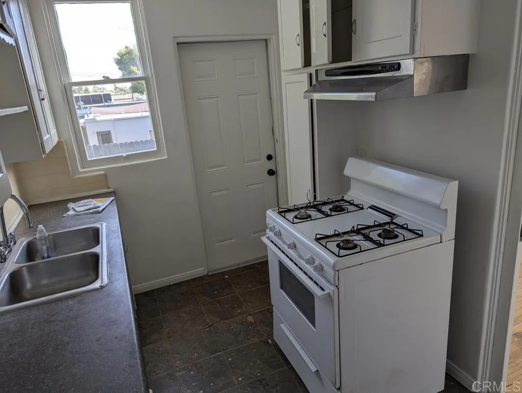 https://cdn.realtyfeed.com/cdn/127/306720791/a96f5b662cd108e690e3161ec3cf1466.webp