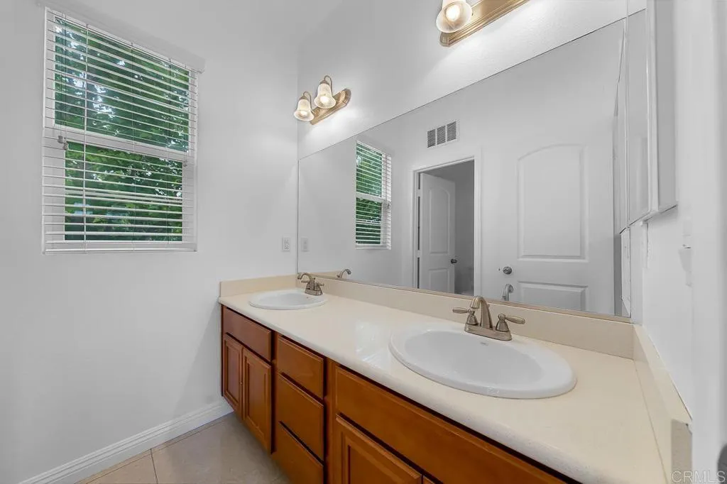 https://cdn.realtyfeed.com/cdn/127/306720820/8323639684be3576c8d24073a0459e79.webp
