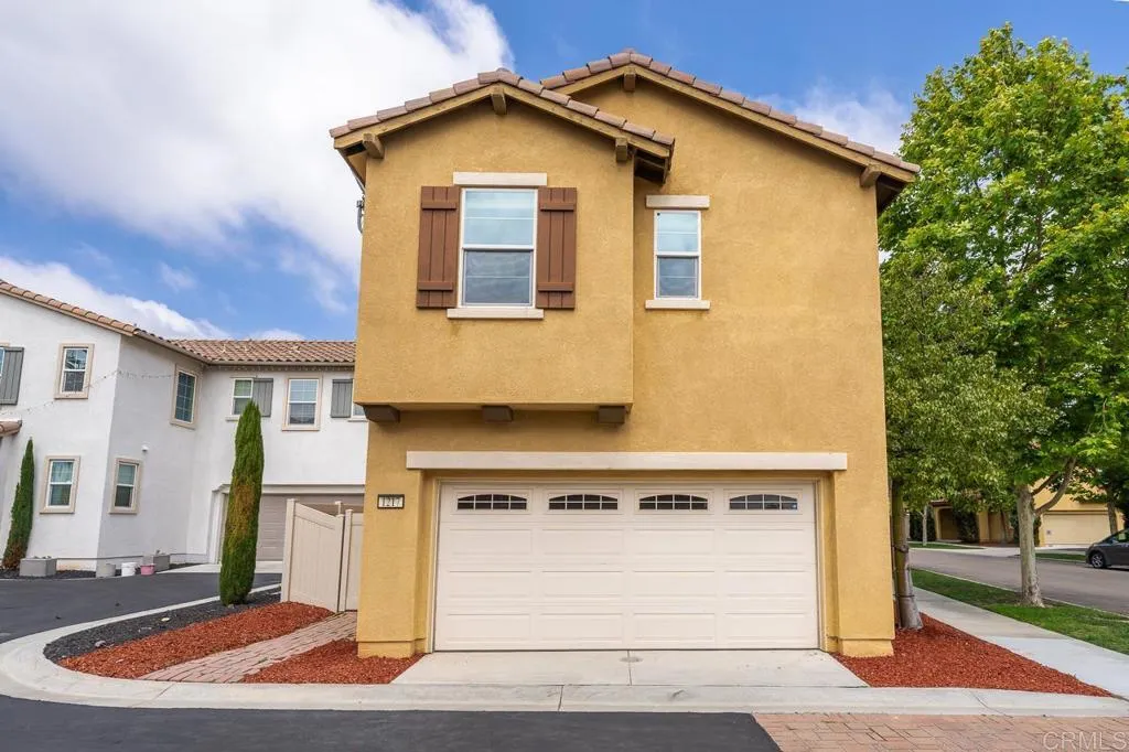 https://cdn.realtyfeed.com/cdn/127/306720820/881e28b4cbe62be871a5c5e98bd74be4.webp