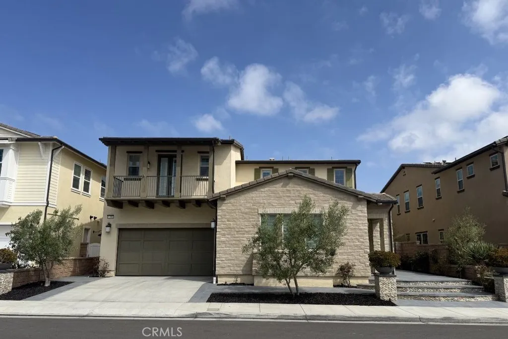 5201 Goldenrod Cir