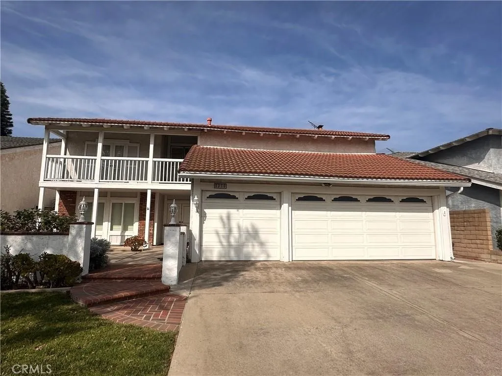 2310 N Linwood