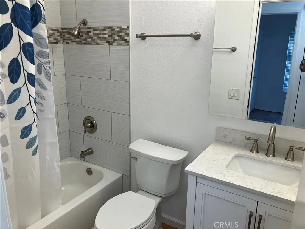 Photo #9: TR26107106 Listing: Photo #9
