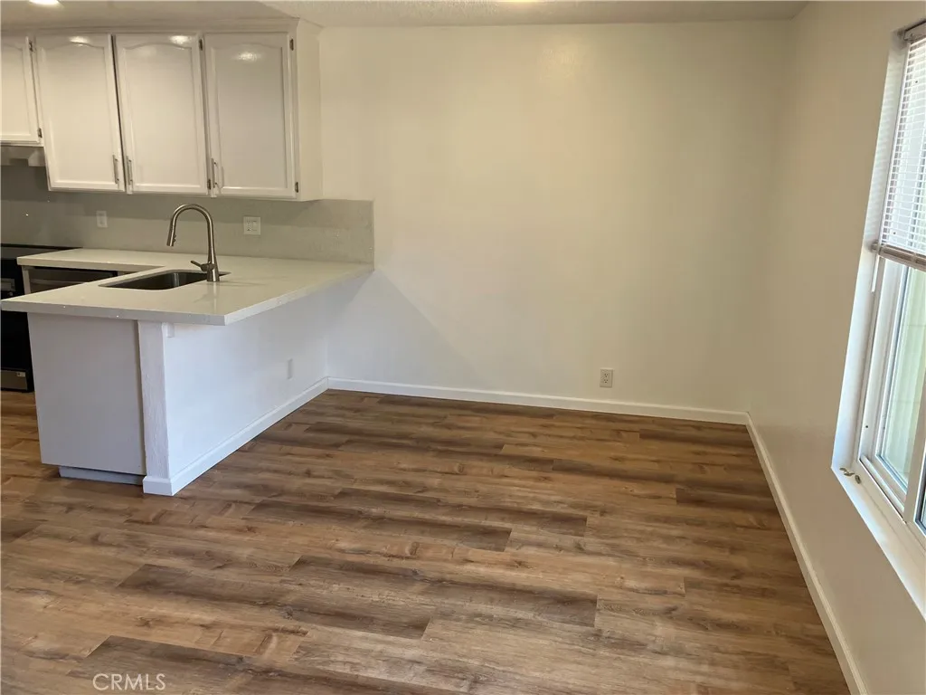 Photo #6: TR26107106 Listing: Photo #6