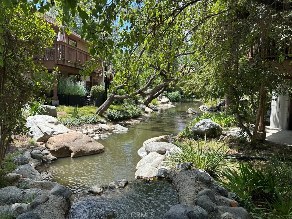 Canoga Park, CA 91303