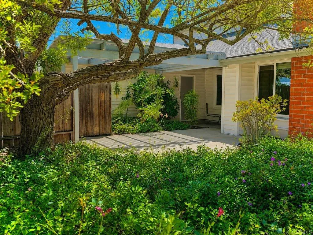 https://cdn.realtyfeed.com/cdn/127/306720925/8983020ed403970ddee346997a387415.webp