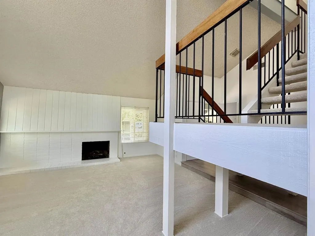 https://cdn.realtyfeed.com/cdn/127/306720925/c8046f226261b3a5b208742bb6d97d26.webp