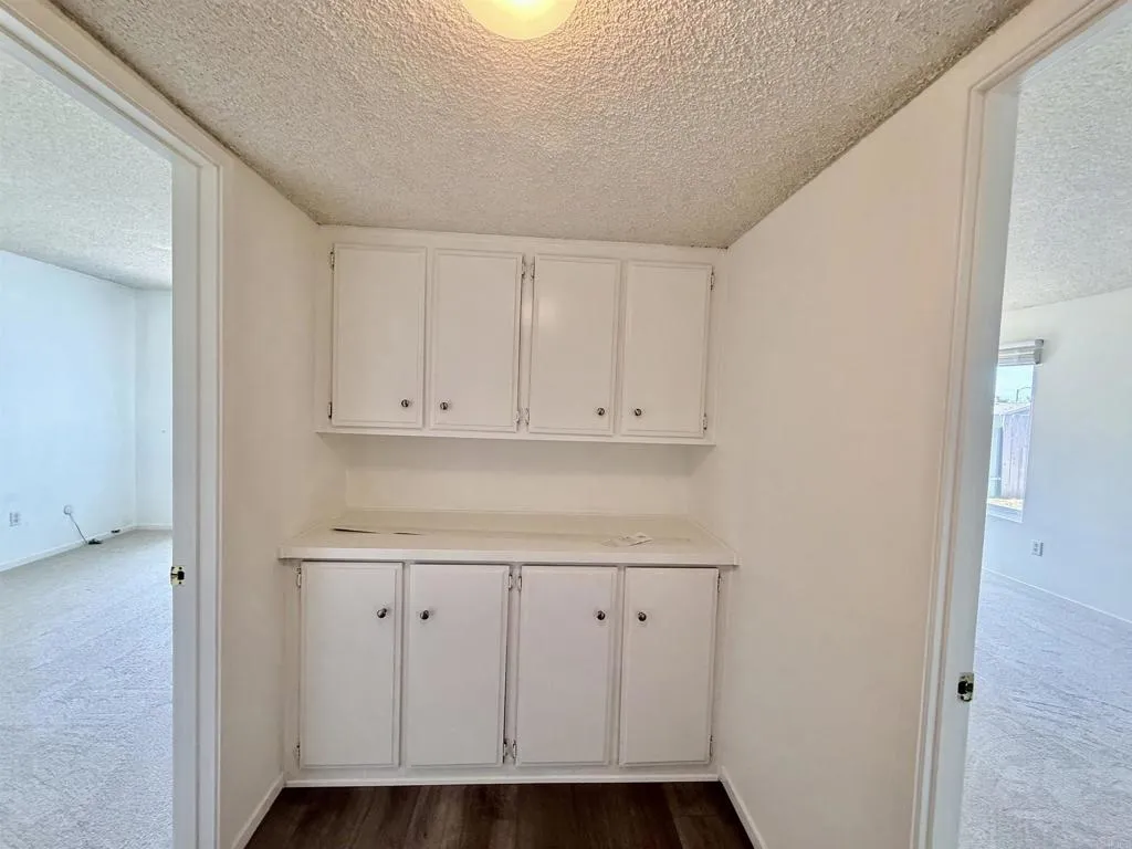 https://cdn.realtyfeed.com/cdn/127/306720925/ee4e22ddc7e9a912092f714e07b99669.webp