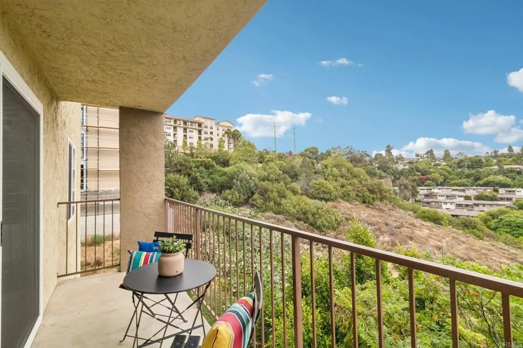 https://cdn.realtyfeed.com/cdn/127/306720927/22bf654f408c211c80ec25fd7b0f120a.webp
