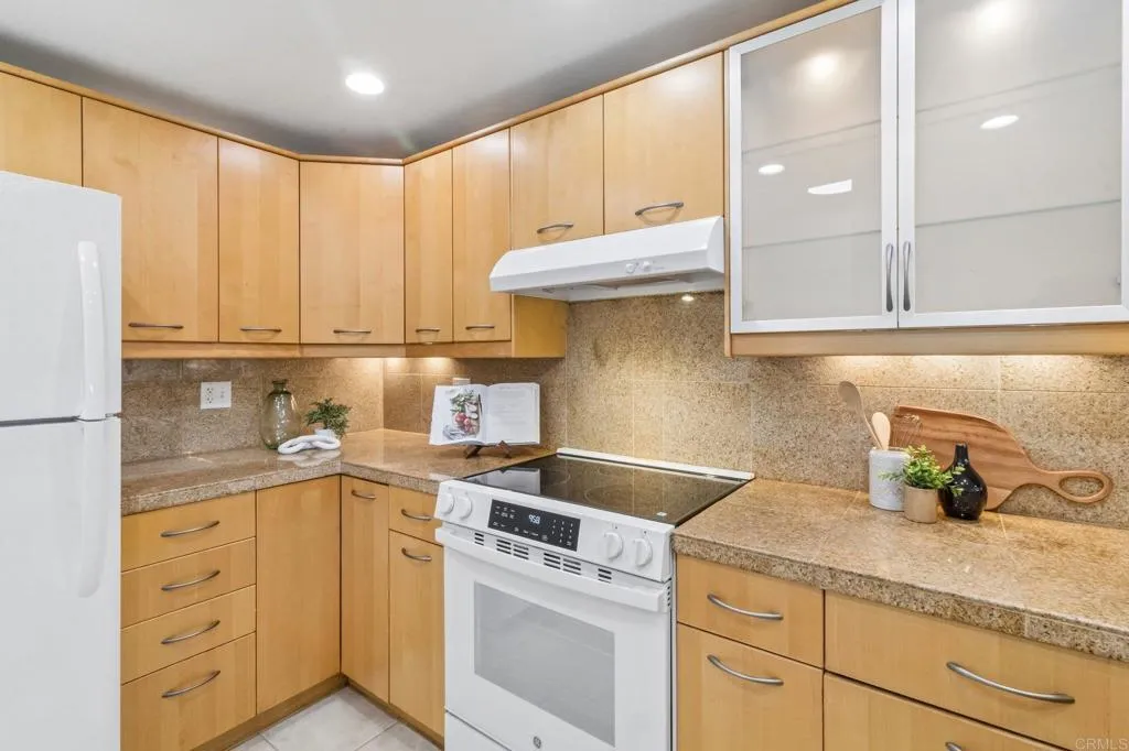 https://cdn.realtyfeed.com/cdn/127/306720927/2a5ee49e7784091b415326b4671d91e2.webp