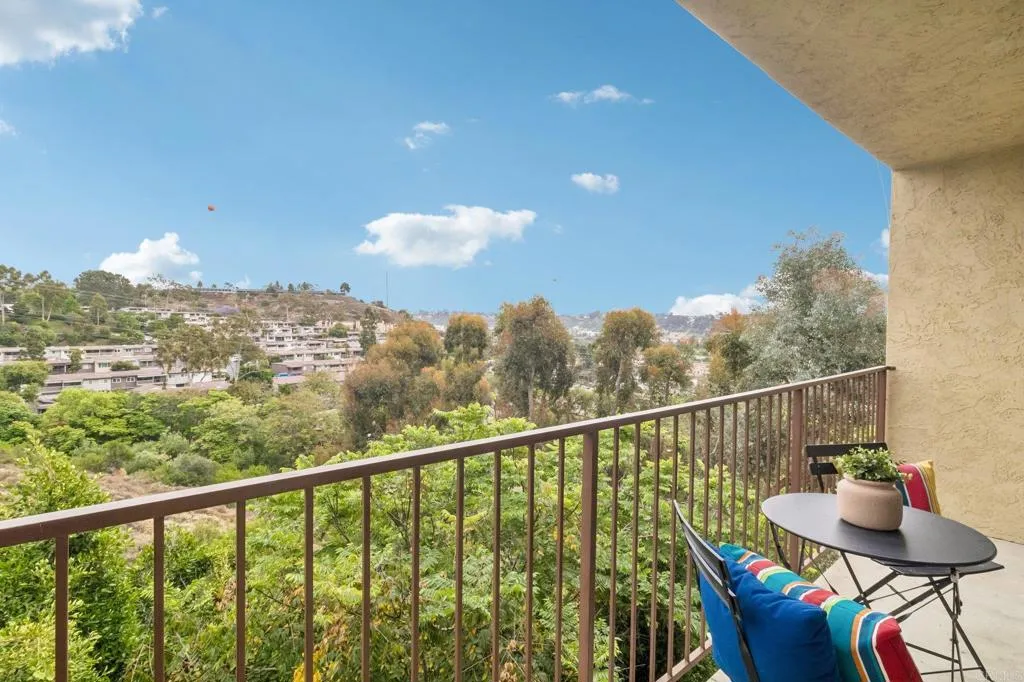 https://cdn.realtyfeed.com/cdn/127/306720927/b9a2626d1216743e33b0dc77f189af32.webp