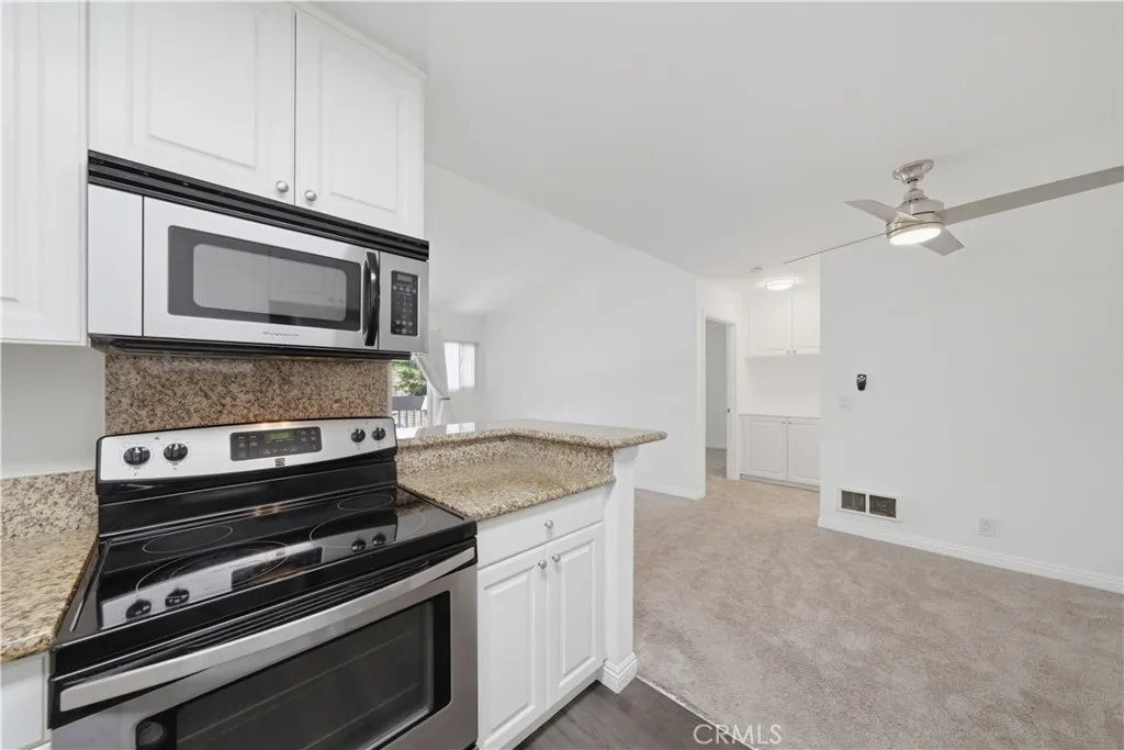 https://cdn.realtyfeed.com/cdn/127/306720966/d459844aee1a5ba1fba9db88380fa059.webp