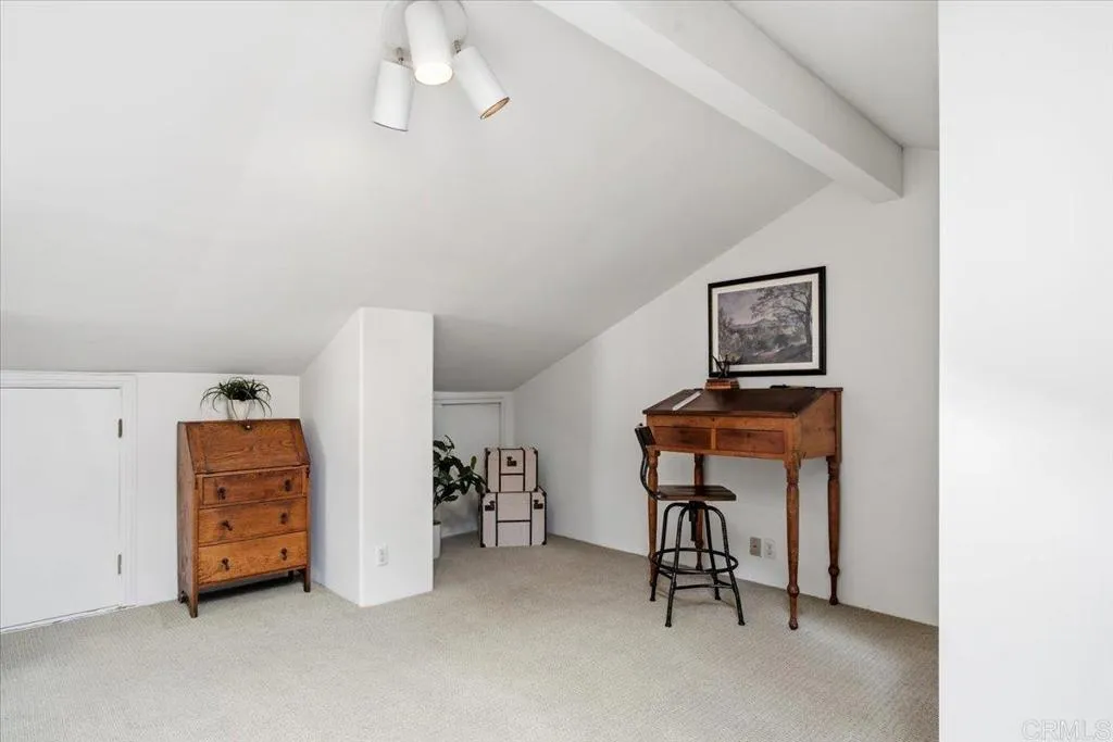 https://cdn.realtyfeed.com/cdn/127/306721024/2ce42cde4cc2c3cb13db359485e04d6c.webp