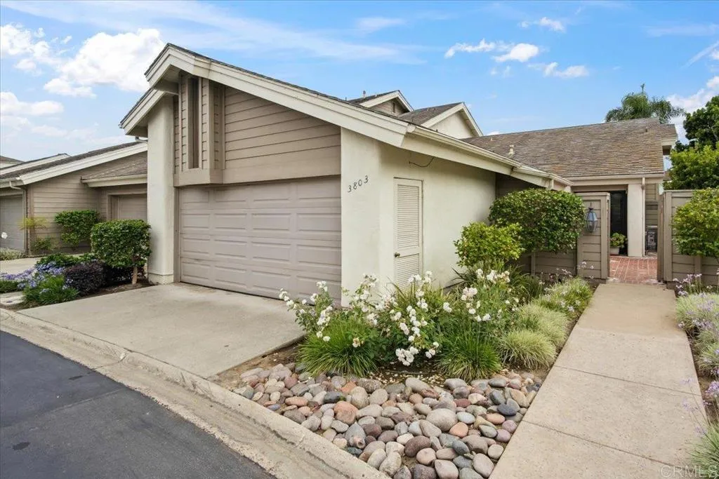 https://cdn.realtyfeed.com/cdn/127/306721024/6655404dafb137e633220970fd1d669a.webp