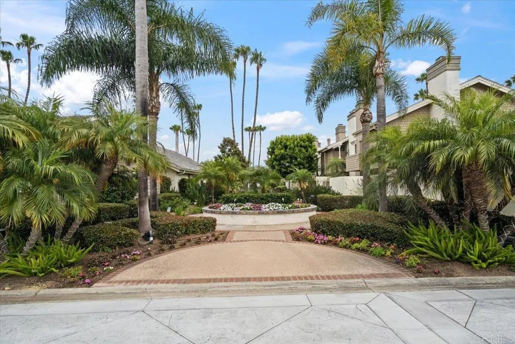 https://cdn.realtyfeed.com/cdn/127/306721024/96077a97bc5244383cc7400462dc341f.webp