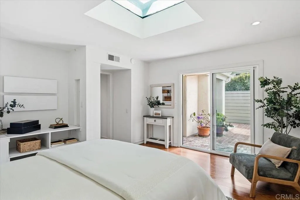 https://cdn.realtyfeed.com/cdn/127/306721024/f5cde7f0d9fbe38429a213eba255a642.webp