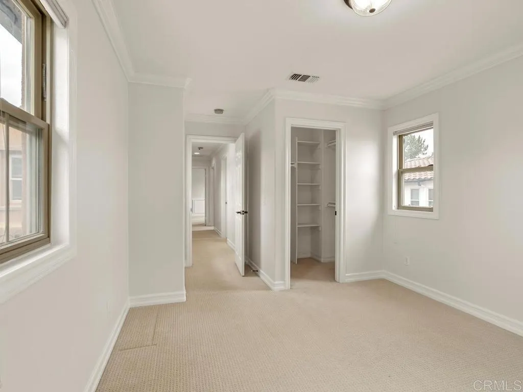 https://cdn.realtyfeed.com/cdn/127/306721033/6797b6ea60195d312ca5584cb2c0038e.webp