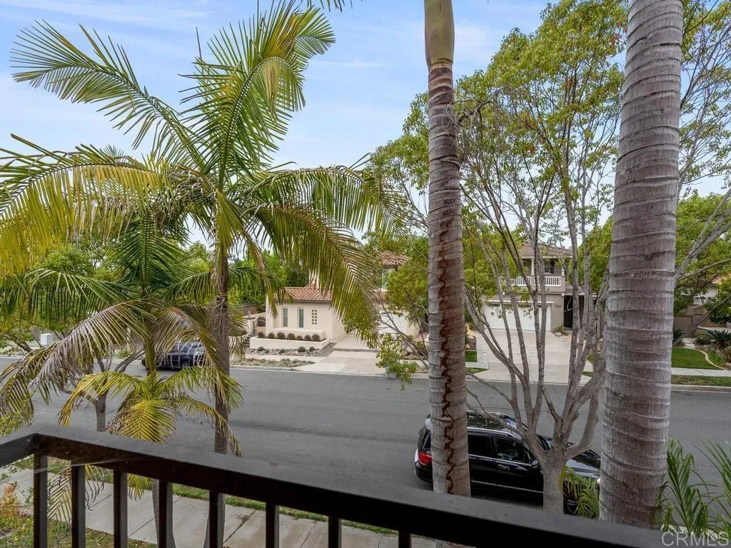 https://cdn.realtyfeed.com/cdn/127/306721033/7c9ce9341a5141af9f62c08c862002f5.webp
