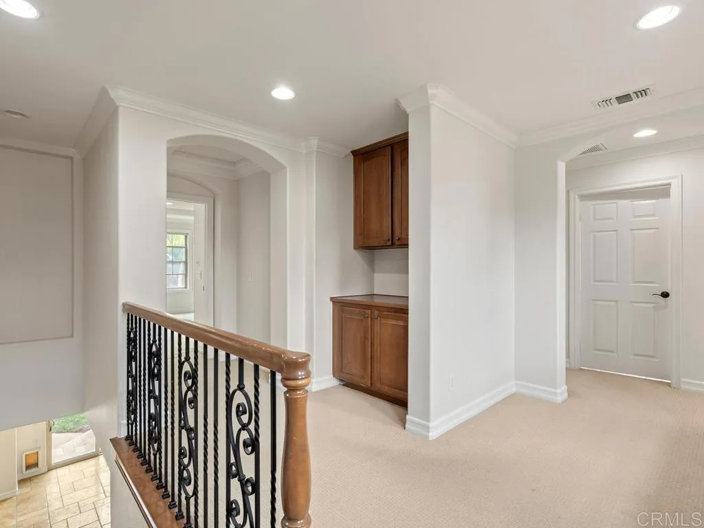 https://cdn.realtyfeed.com/cdn/127/306721033/a11585a6aa458d47bfa50595229c4a01.webp