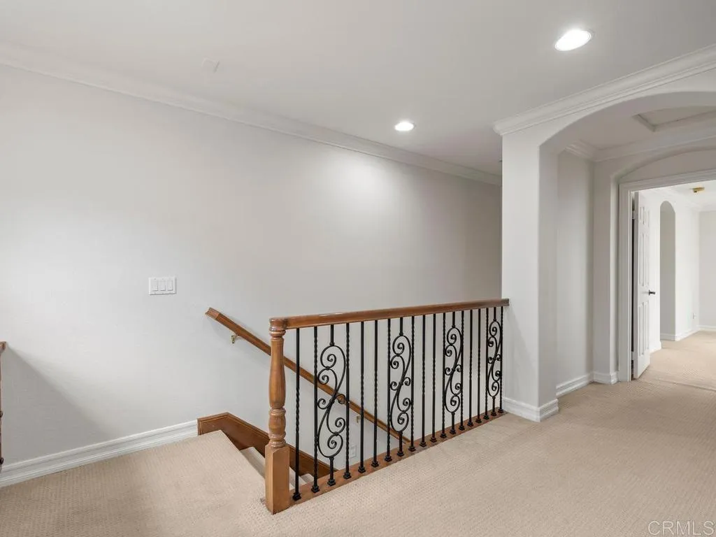 https://cdn.realtyfeed.com/cdn/127/306721033/a25f50cce2aa869c76d25cddd874500d.webp