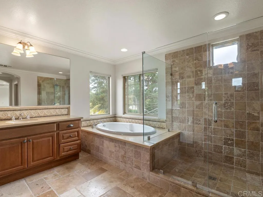 https://cdn.realtyfeed.com/cdn/127/306721033/b4ed0bb7c2a6ed82043986c0748ecc2d.webp