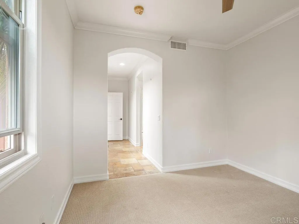https://cdn.realtyfeed.com/cdn/127/306721033/c341abb2711b4e01571fb5c619fe2d77.webp