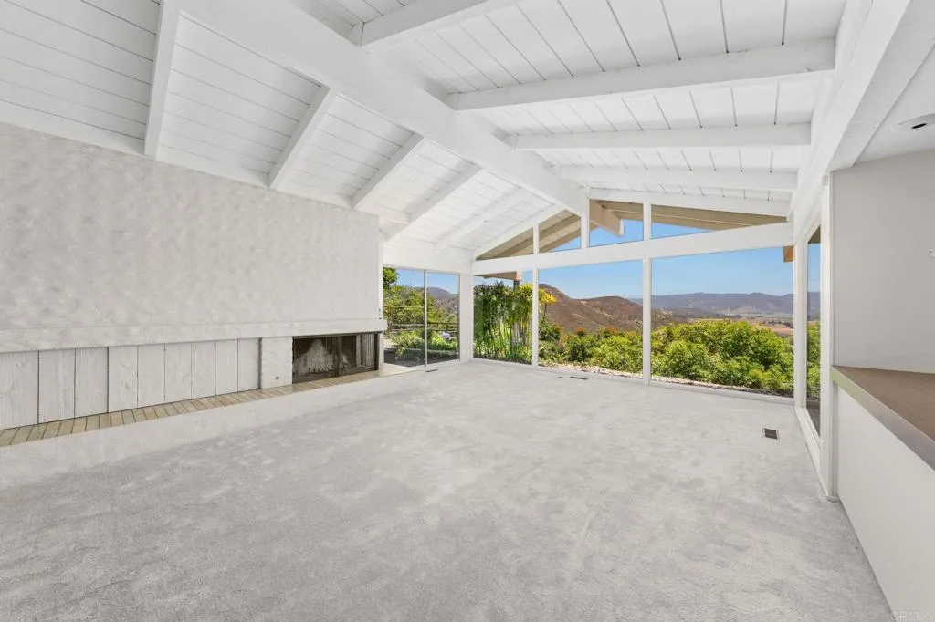 https://cdn.realtyfeed.com/cdn/127/306721141/59561806361d99415b4610a4b353a804.webp