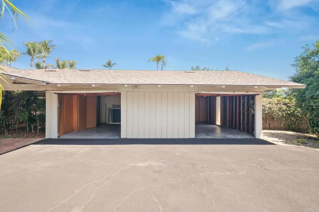 https://cdn.realtyfeed.com/cdn/127/306721141/b88e6ed254bd8a0d7b0e73ebb2c22587.webp