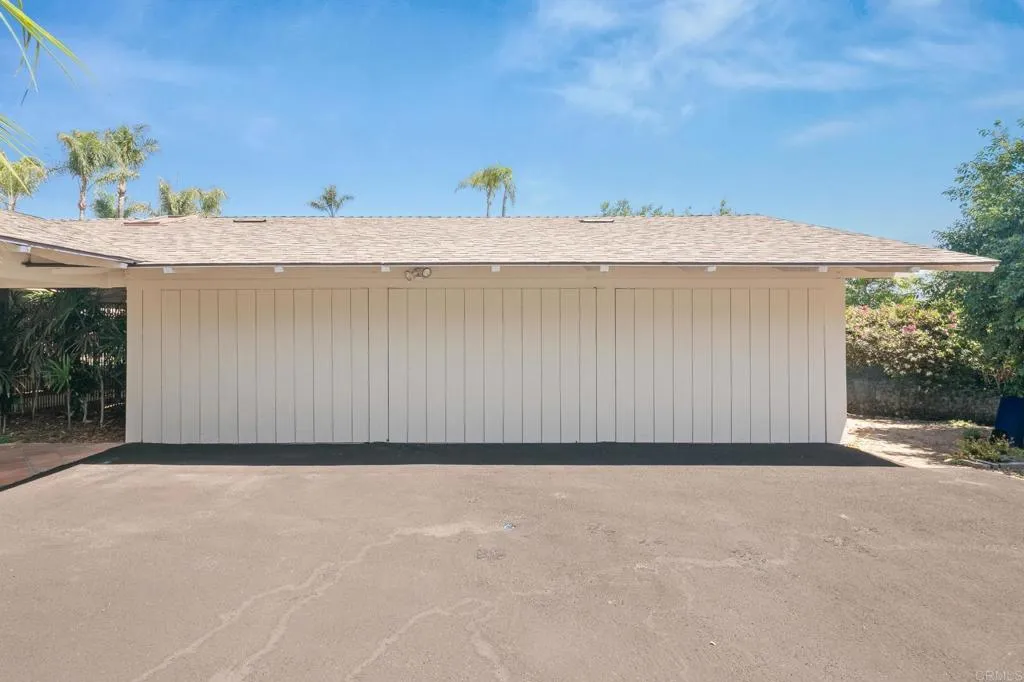 https://cdn.realtyfeed.com/cdn/127/306721141/c42b0c32874540e54a68c1d30ca2cf64.webp